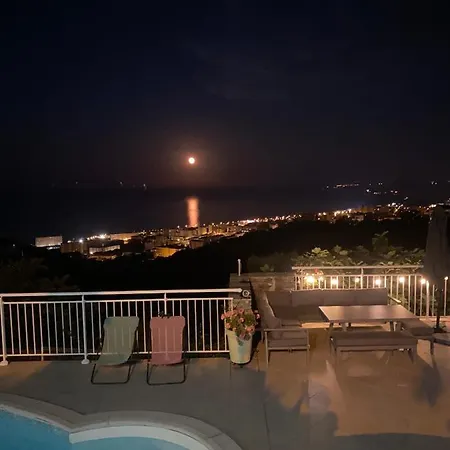 Dolce Notte, L'ideal Pour Des A - Avec Vue Panoramique Et Piscine Sur Les Hauteurs